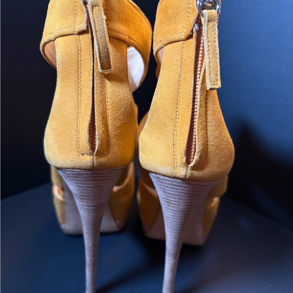 Giuseppe Zanotti Yellow Suede Heels - Picture 3 of 6